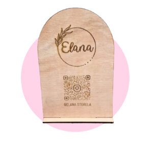 Soporte Madera con logo y QR